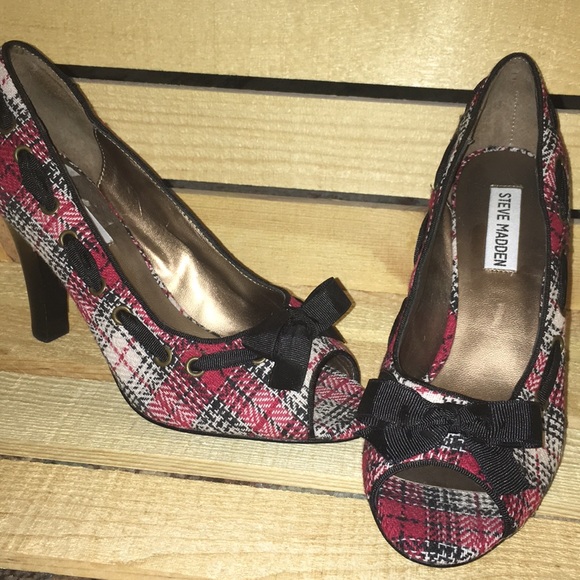 Steve Madden Shoes - Vintage Steve Madden Pumps